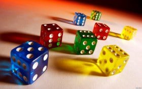 Studio live dealer Sic Bo Dadu dengan tiga dadu dan dealer profesional